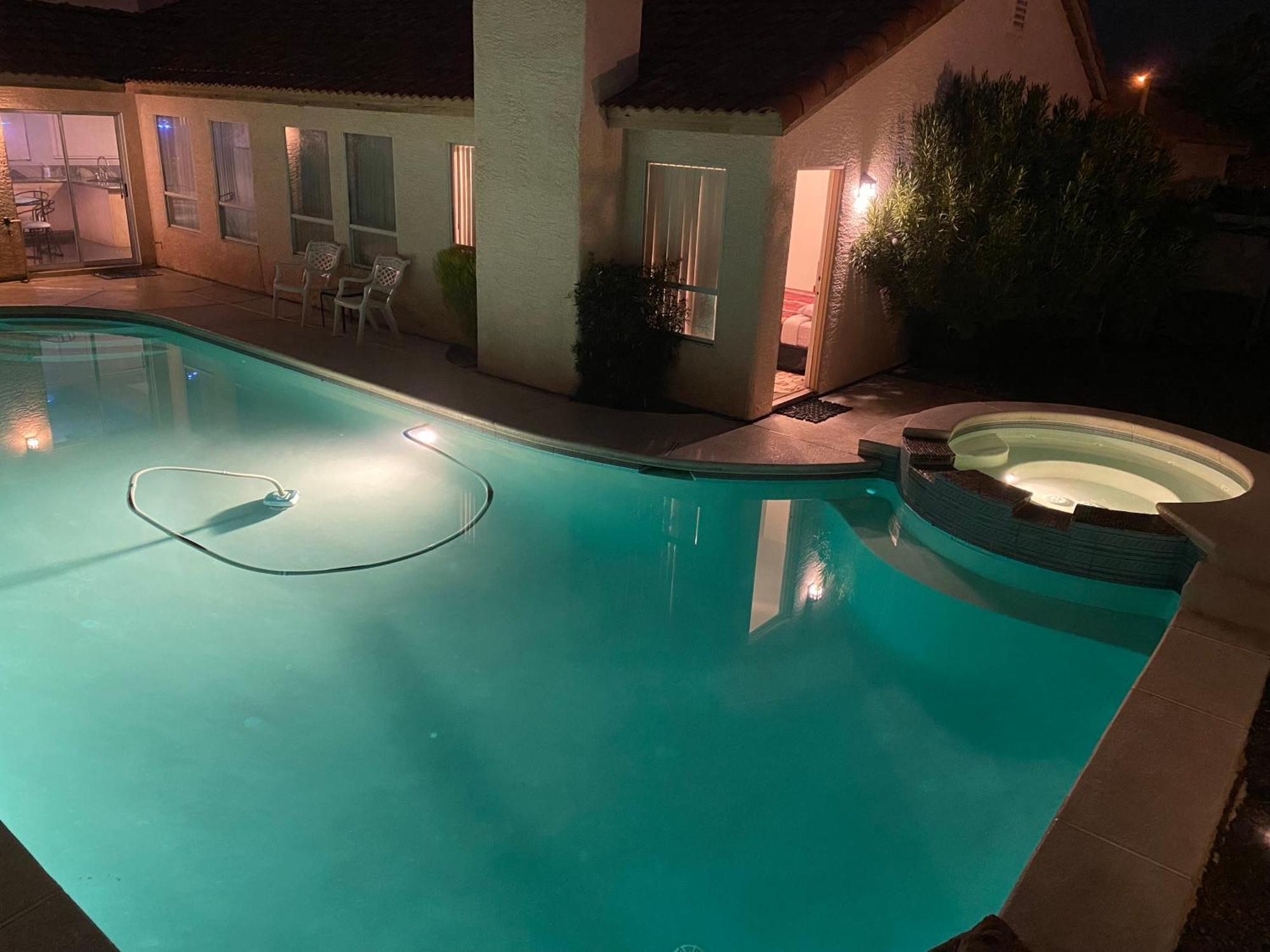 Luxury 1900 Sq Ft House Huge 46 Ft Pool & Hot Spa Las Vegas Bagian luar foto